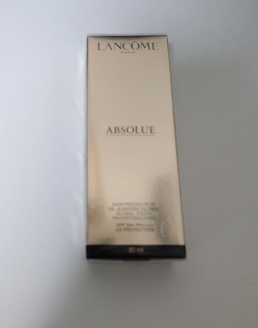 は*ろ様 ☆新品未開封☆ランコム アプソリュ UV 30ml 日焼け止め乳液 下 ABSOLUE 【並行輸入品】【送料無料】ランコム アプソリュ UV SPF50