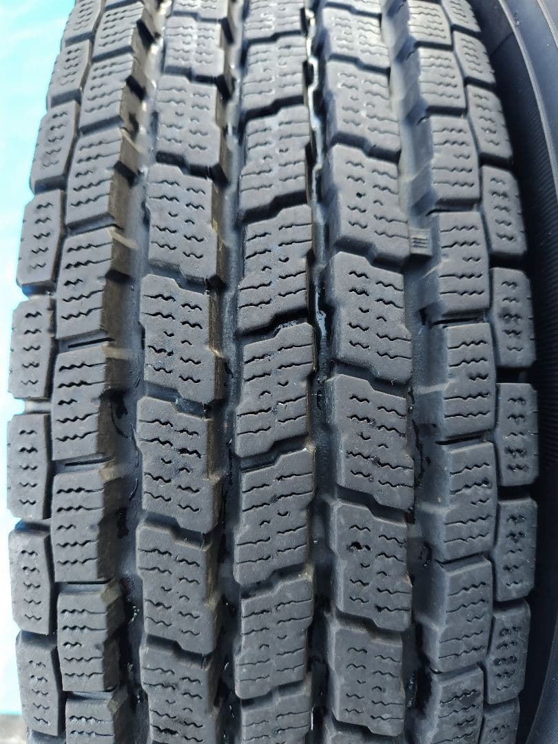 145/80R12・LT【2/2】軽トラ用スタッドレスT・鉄ホイール付、2本のみ