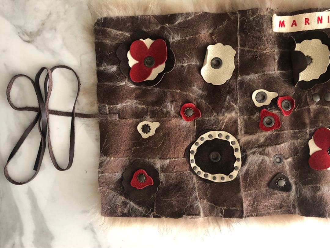 マルニ MARNI ファーストール ティペット 花柄パッチワーク ラクーン｜