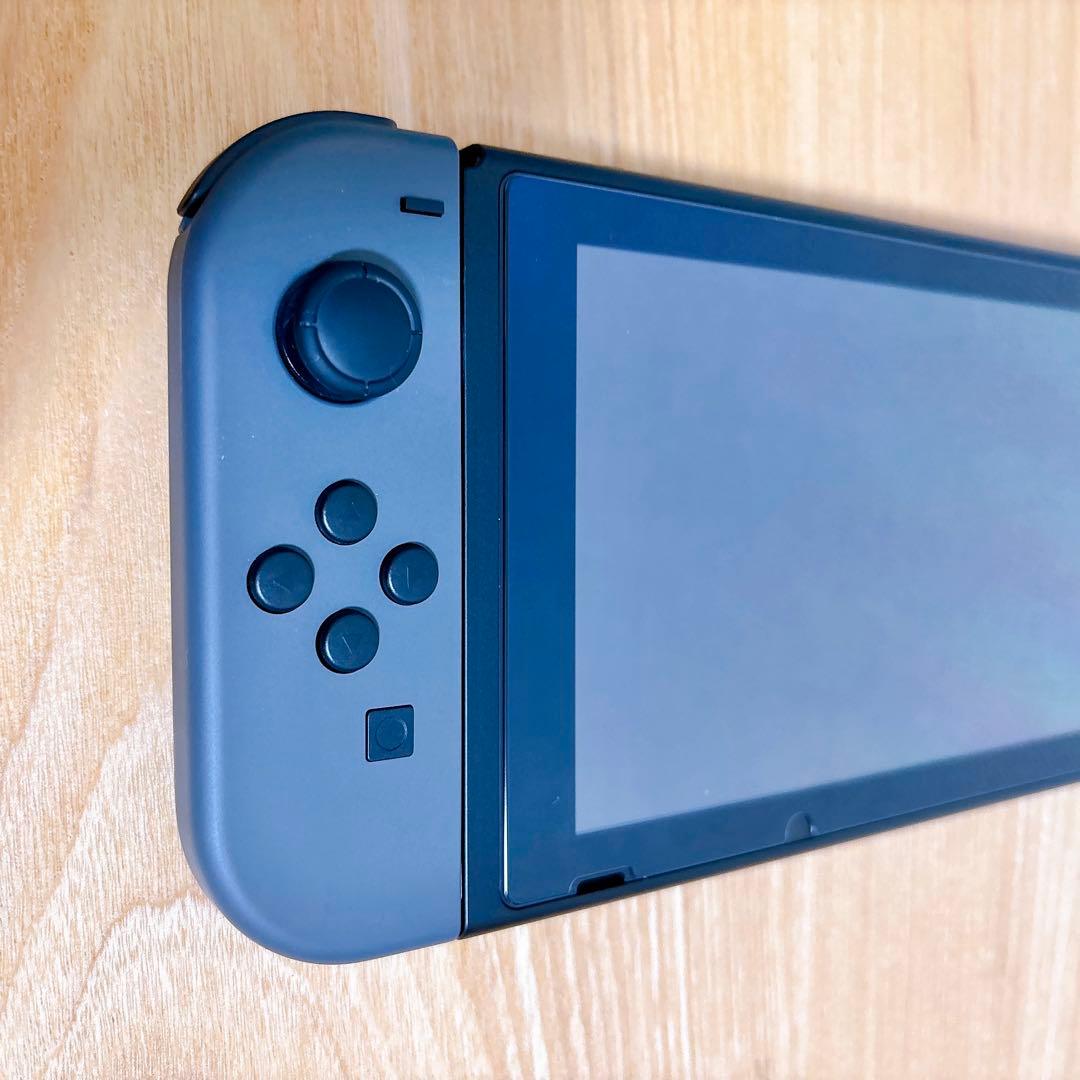 未使用に近い】 バッテリー強化型 Nintendo Switch 本体 赤青 - メルカリ