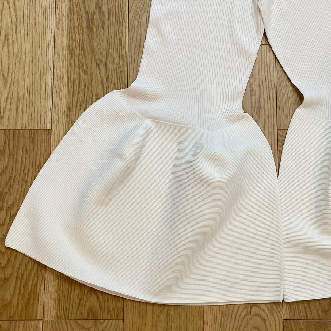 【CFCL】ベルボトムパンツ《size3》新品未使用 ホワイト 人気商品