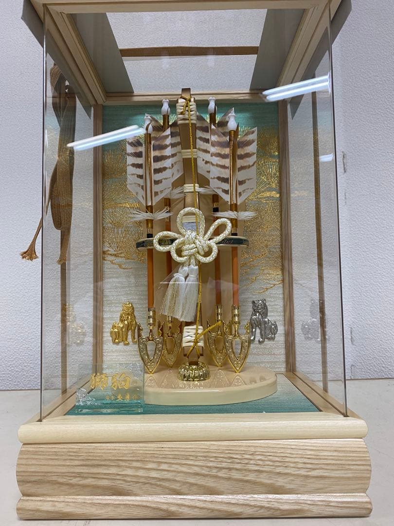 東京　久月　破魔弓　１０号・サイズ　間口約２３×奥行約１８×高さ約３７㎝