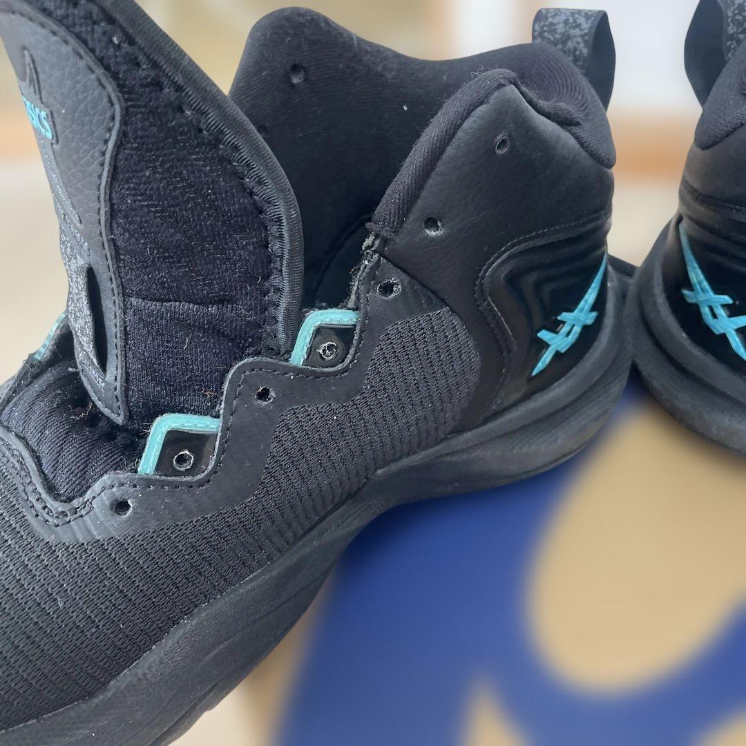 asics NOVASURGE 3 ブラック/アイスミント 25.0cm