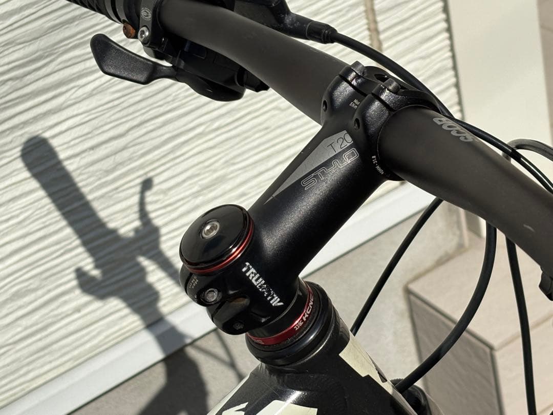 SPECIALIZED Hardrock Sport ブロックタイヤセット⭐️ - メルカリ