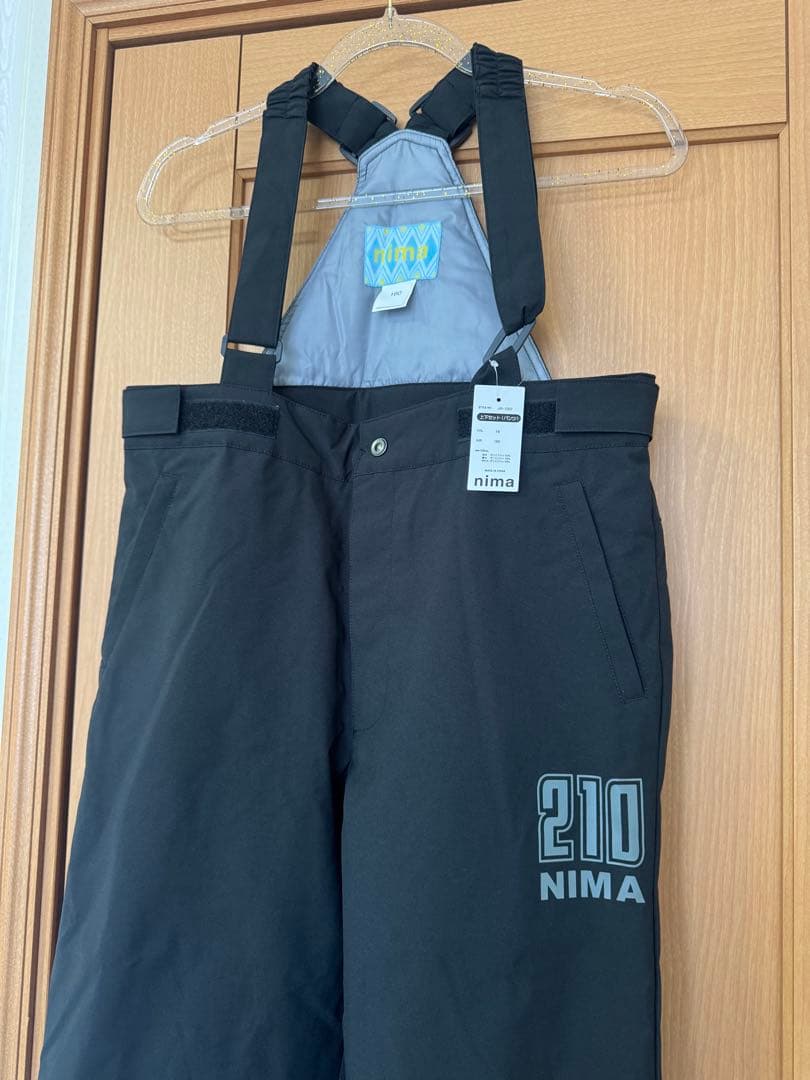 未使用・タグ付きnima 上下セット 子ども用 ブラック セパレートスノー
