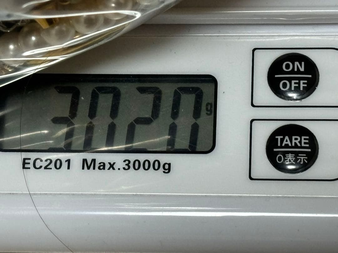 イミテーションアクセサリーまとめ売り大容量約6kg - メルカリ