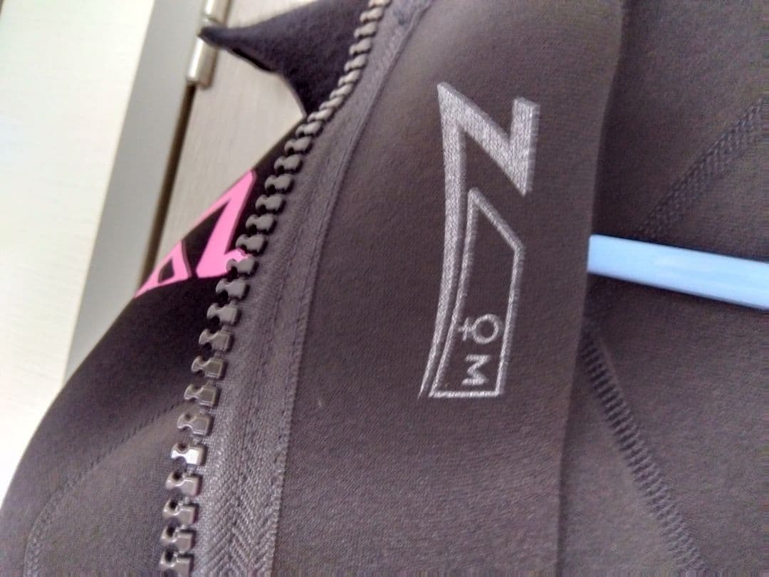 値下げ】Zoggs MULTITX V2.5 ウエットスーツ ブラック/ピンク