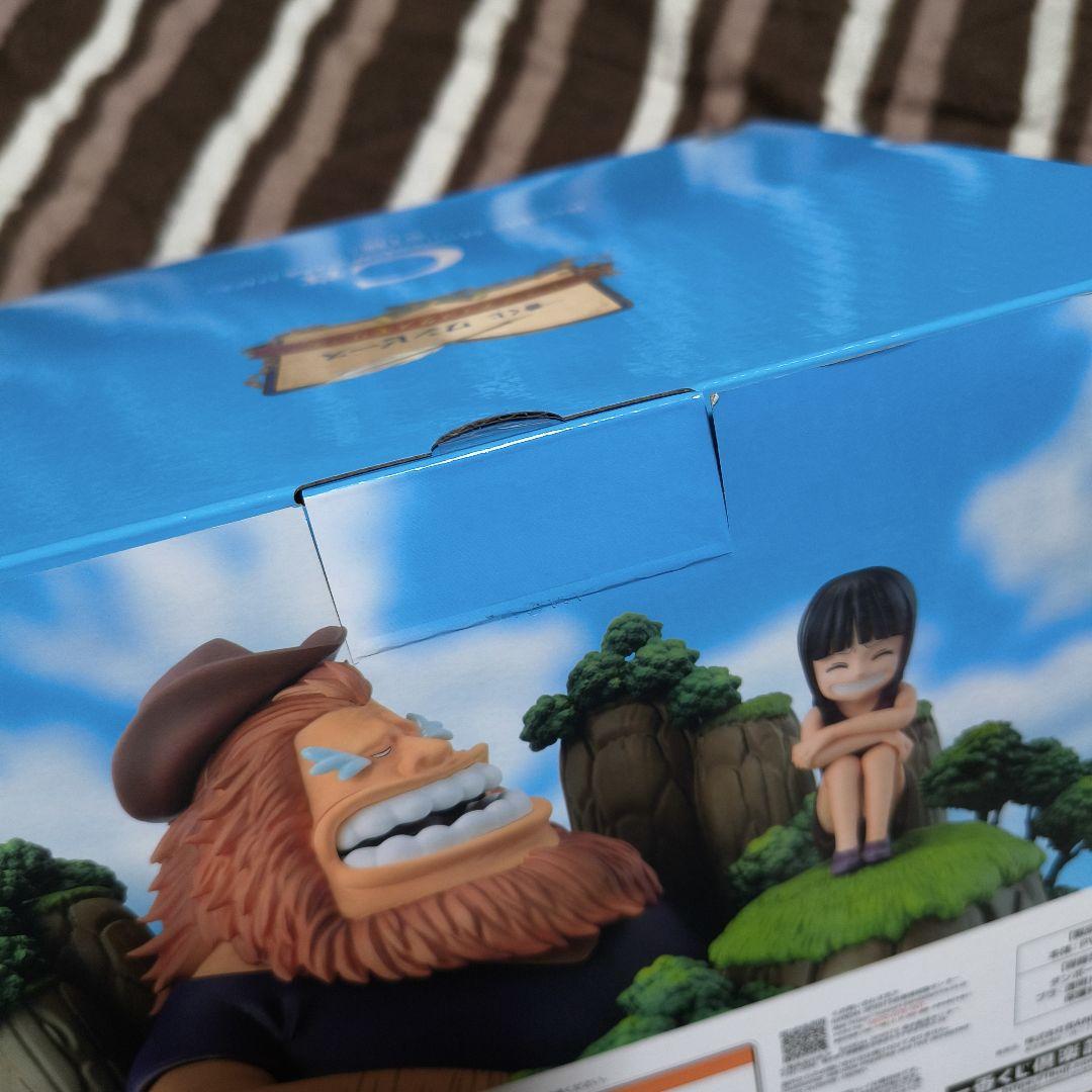 ワンピース一番くじ C賞サウロ&ロビン - メルカリ