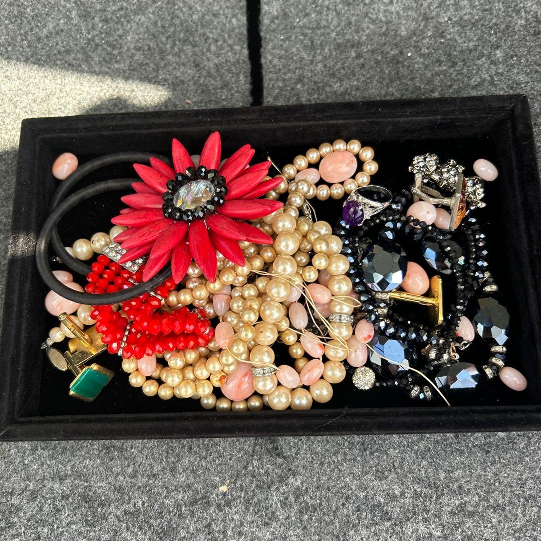 遺品整理・生前整理品】 ジュエリーボックス中身のみ出品 指輪 - メルカリ