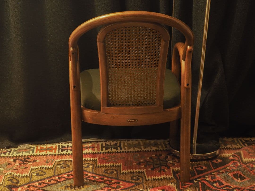 【値引中】“karimoku”アームラタンチェアC