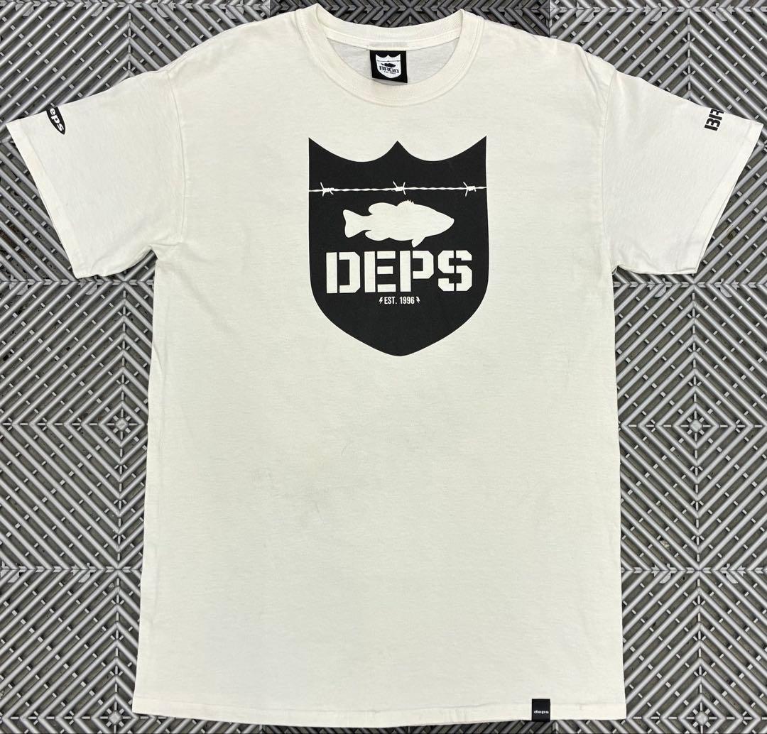 希少！限定！M！ホワイト！デプス×バスブリゲード ダブルネーム ロゴ T