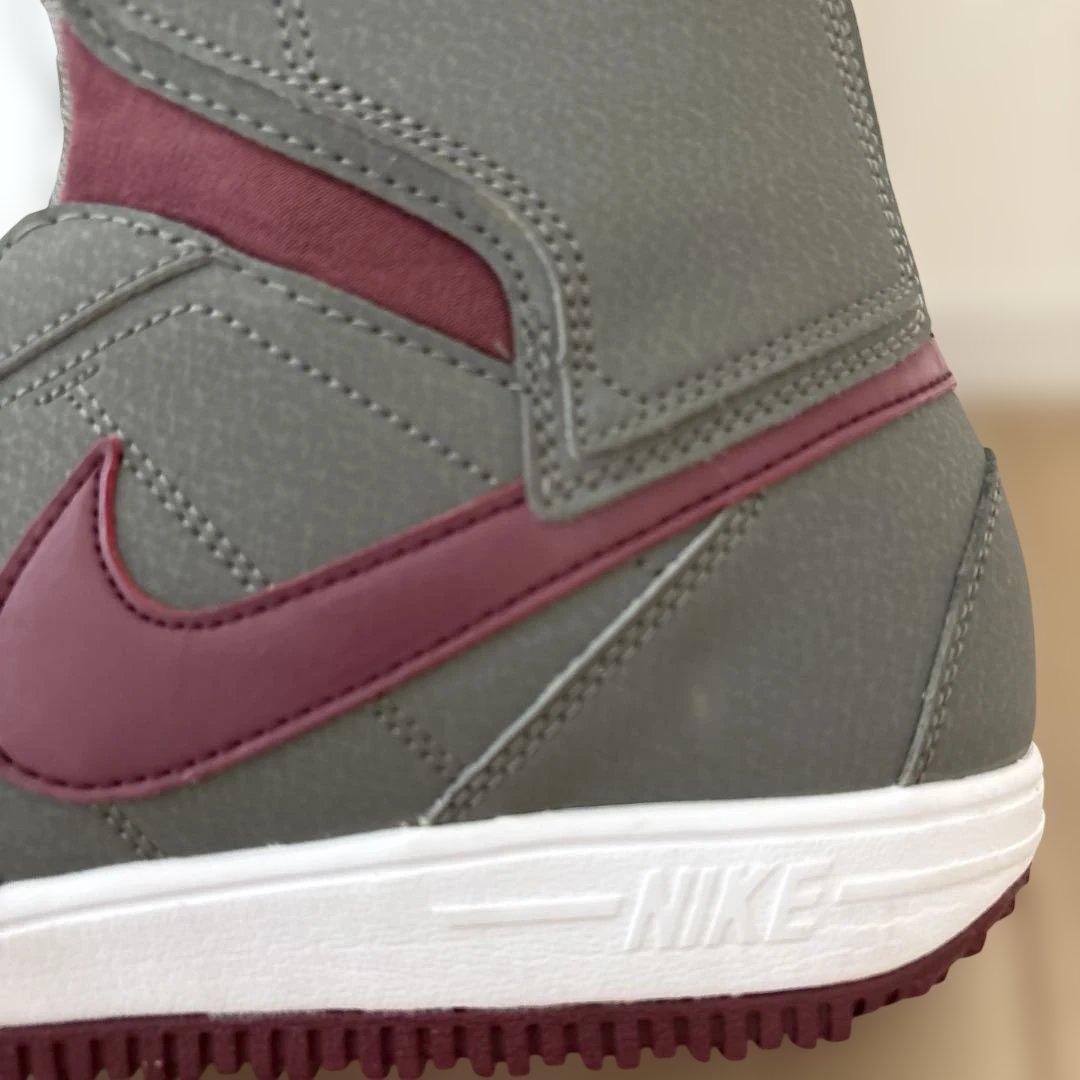 廃盤NIKE スノーボード ブーツ 25cm グレー ワインレッド 水色 中古