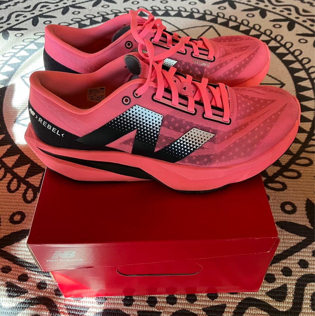 希少New balance FuelCell Rebel v4 26.5cm