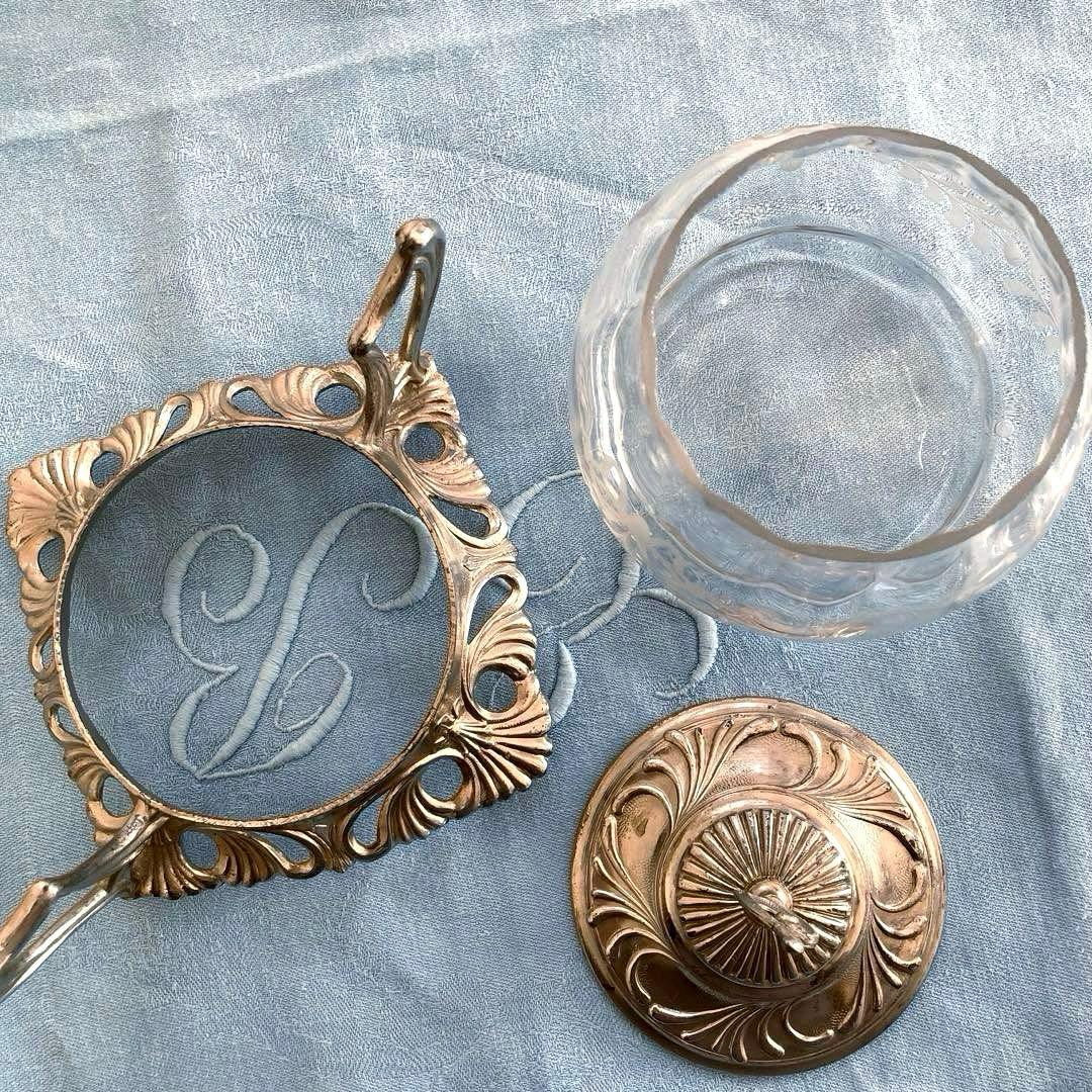 ♪フランスアンティーク リボンのガラスポットシュガーポットボンボ