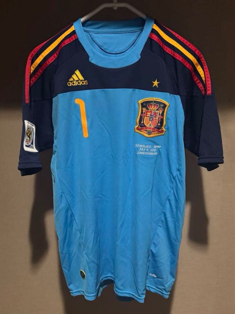 極美品 サッカー スペイン代表 背番号1 カシージャス ユニフォーム 2XO 極美品 サッカー スペイン代表 背番号1 カシージャス ユニフォーム 2XO