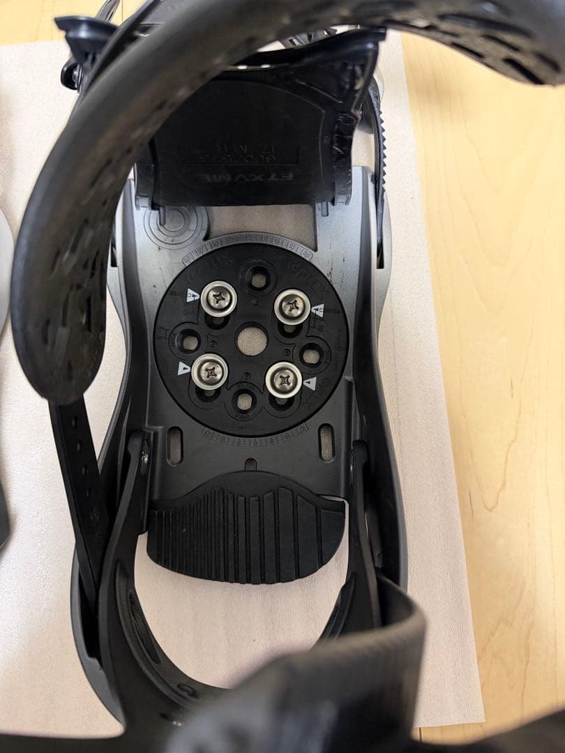 FLUX XV LTD（F7XVML）カーボンハイバック バインディング 傷あり