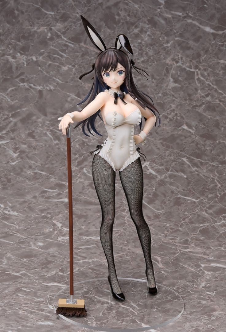アリナ・クローバー バニーVer. 1/4 完成品フィギュア