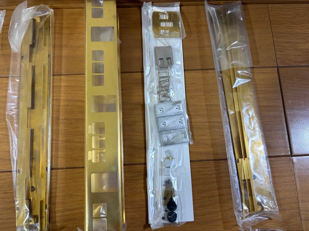 ユ*ン様 TOYO MODEL 阪急電鉄7000系アルミ車キット 未組立 HO