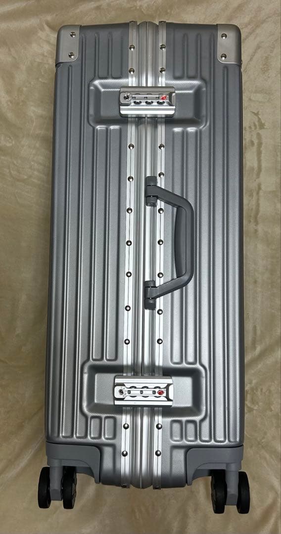 1回のみ使用】キャリー スーツケース ミニキャリー シルバー TSAロック