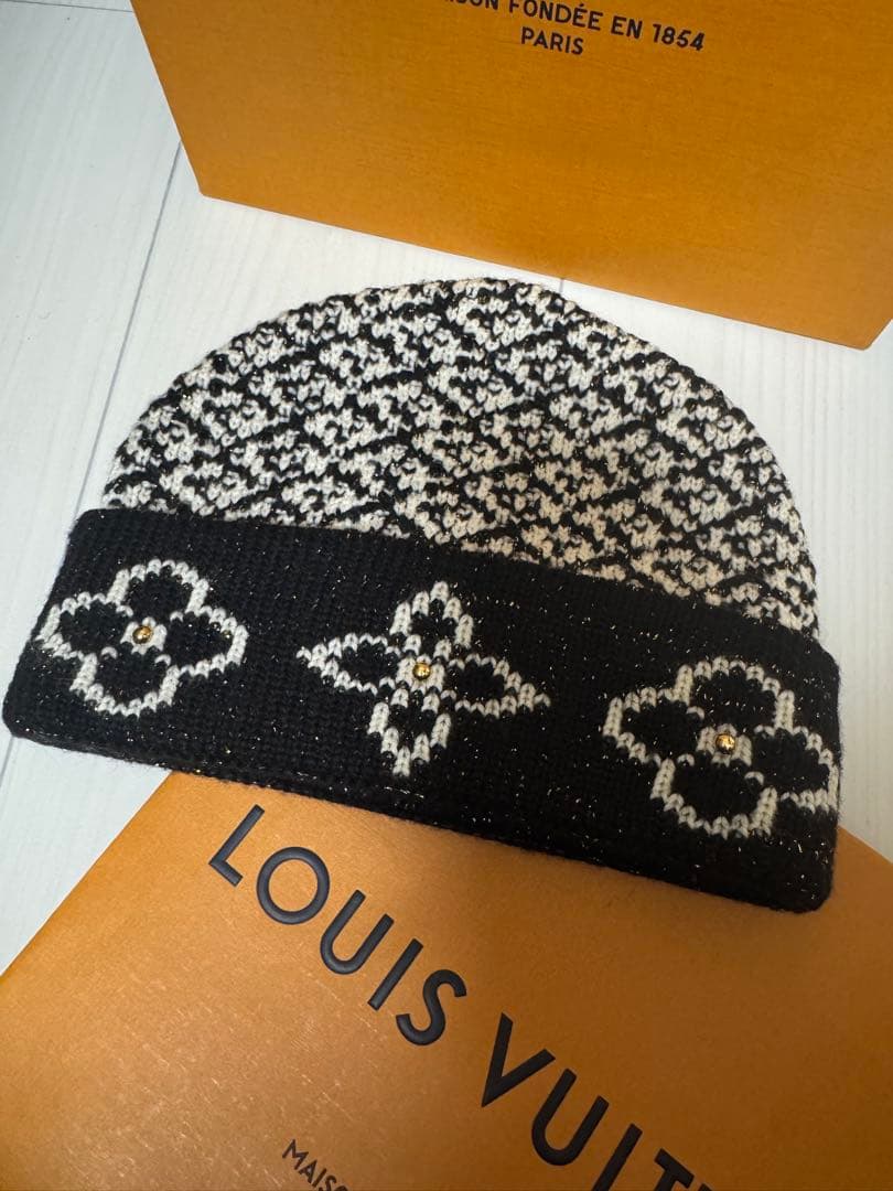 LOUIS VUITTON ニット帽 ブラック・ホワイト ルイ・ヴィトン(LOUIS VUITTON)ルイ・ヴィトン ビーニー LV アイス