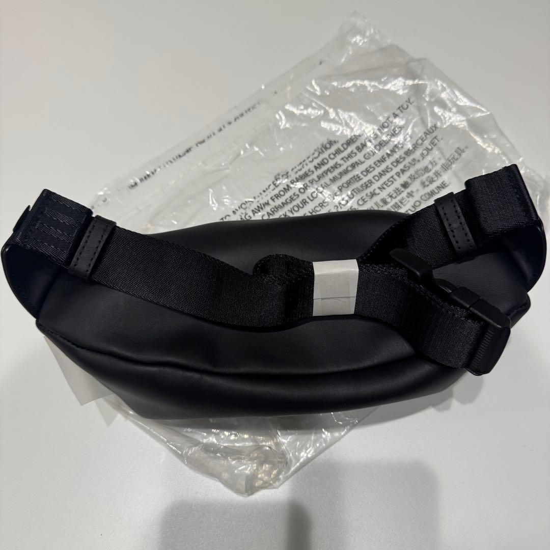 バッグ Supreme Leather Waist Bag \"Black\" (23FW)