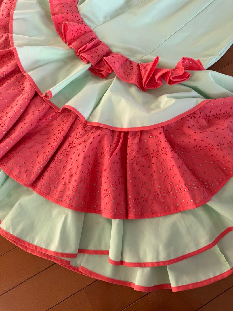 フラメンコ衣装】再値下げ♪MOLINAフラメンコドレス4段フリル七分袖