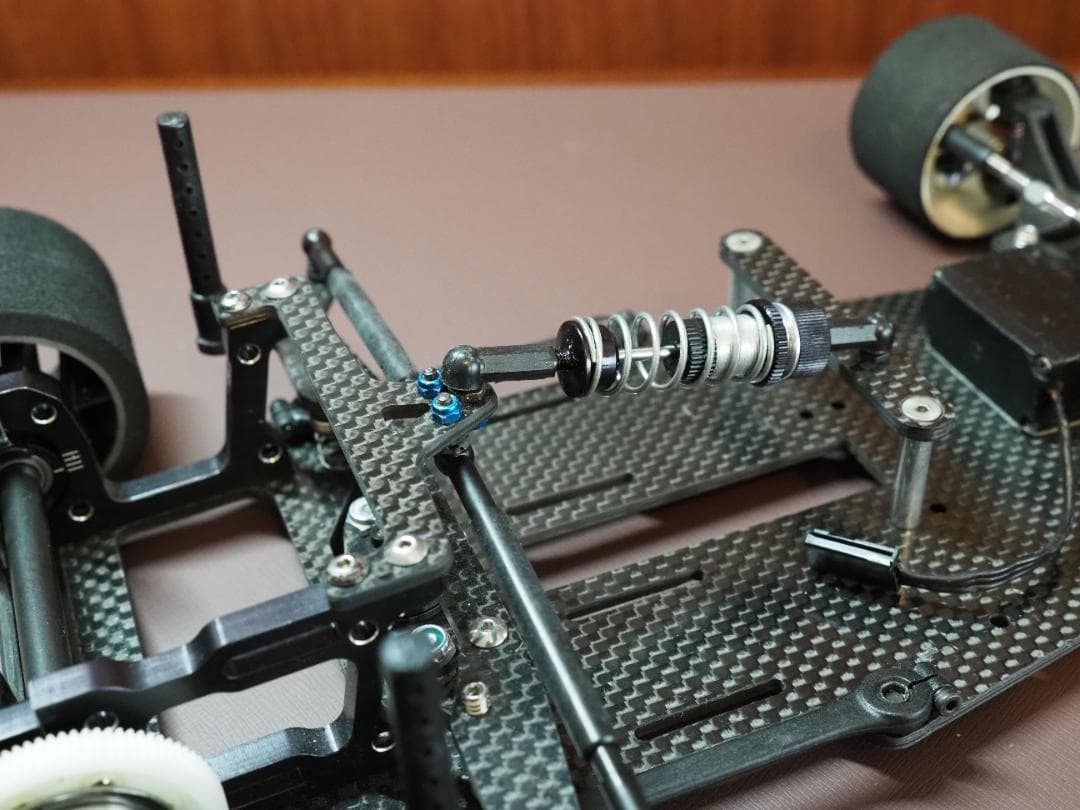 ラジコン 1/12レーシングカー トゥエルブ DDドライブ - メルカリ