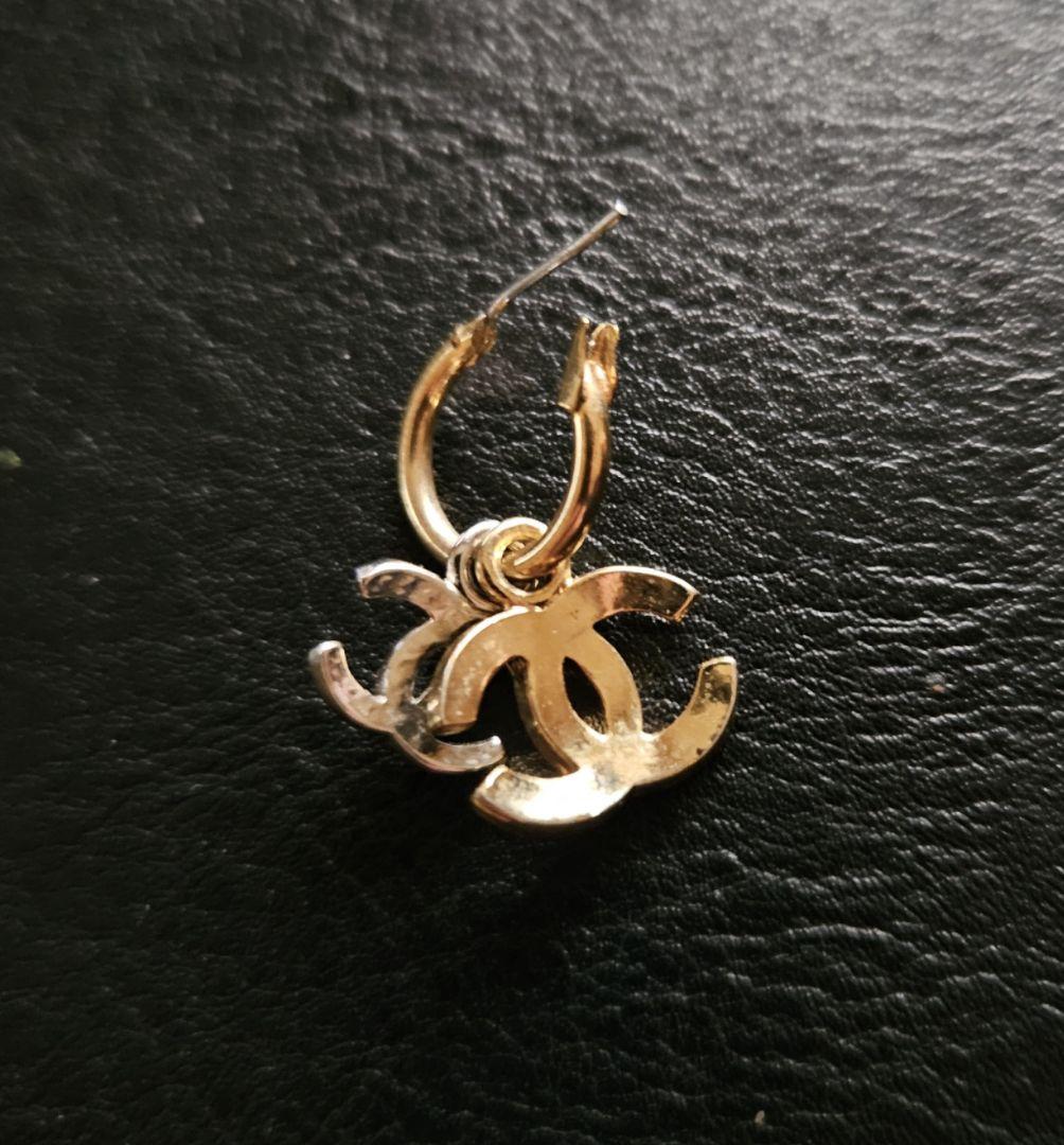 シャネル CHANEL ピアス ヴィンテージ CCロゴ 片耳 クロッシング