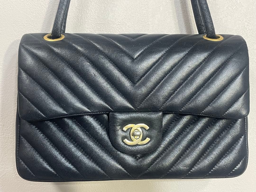 CHANELノベルティ シェブロン Vステッチ Wフラップ ショルダー - メルカリ