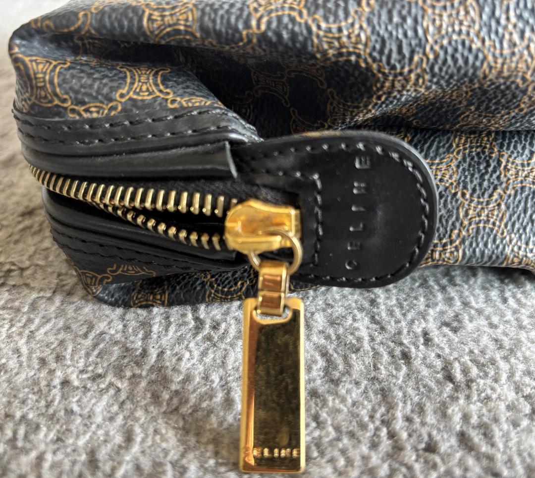 瑠衣@緊急のメッセージ以外様専用 CELINE セリーヌ マカダム柄 ポーチ