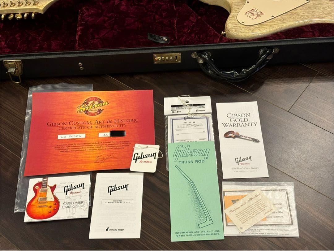 ギブソンカスタムショップ ファイヤーバード ノンリバースTV WHITE