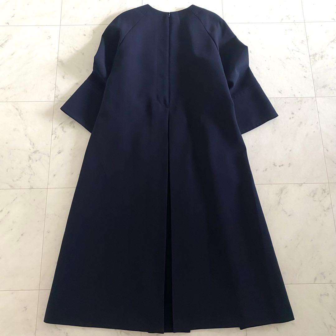 極美品 アドーア ADORE バックサテンアムンゼンワンピース ネイビー 36