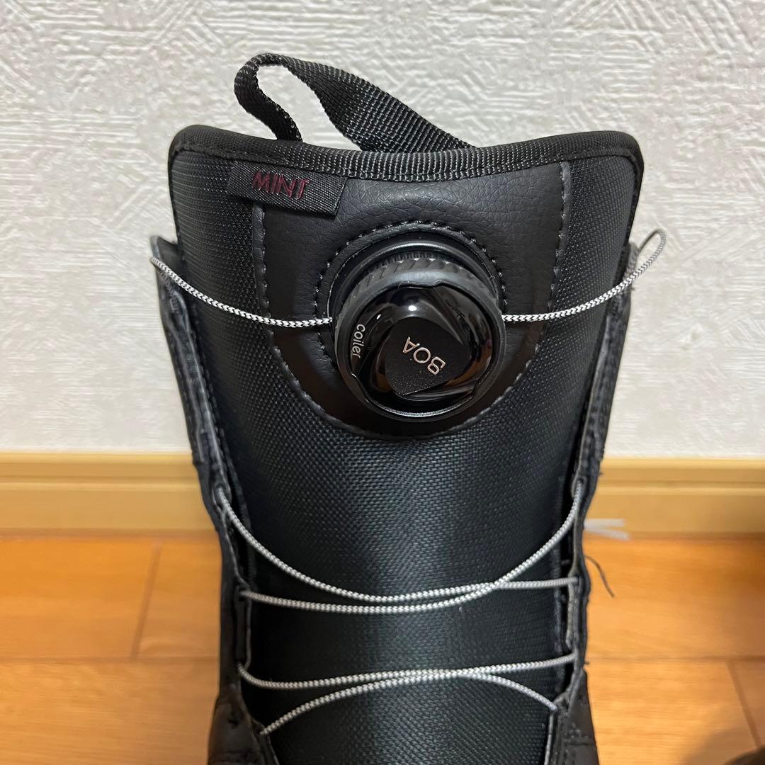 美品　スノボ　ブーツ　BURTON MINT BOA 23.5cm