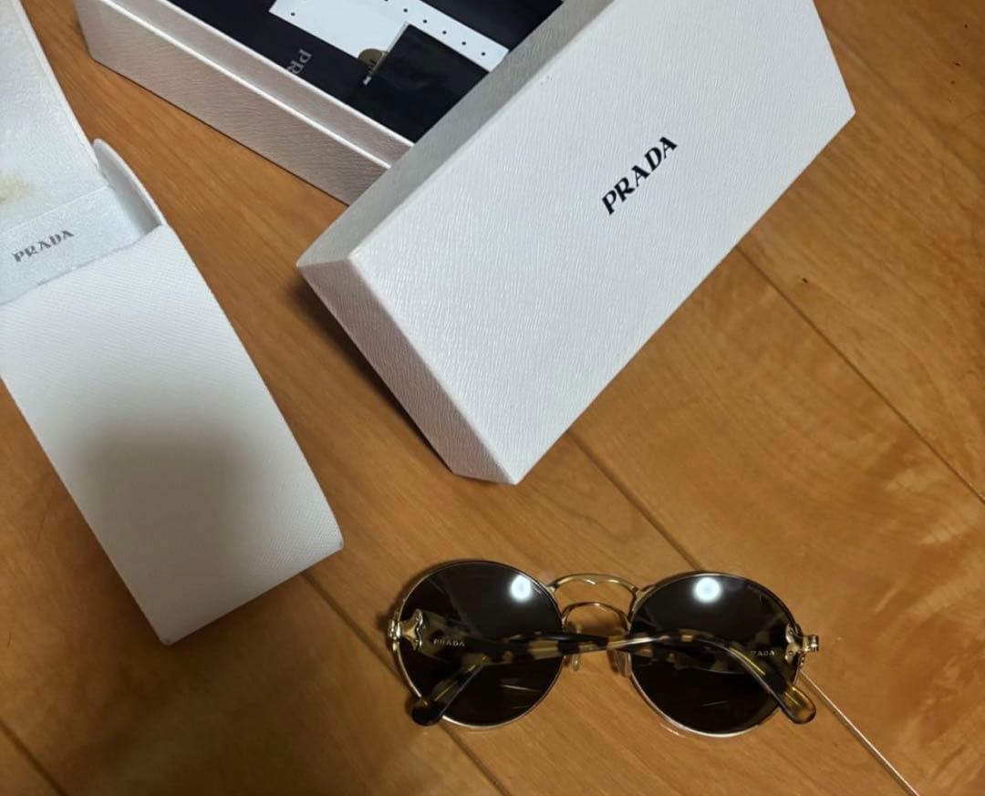 hyde着PRADA ラウンドサングラス ifラルク