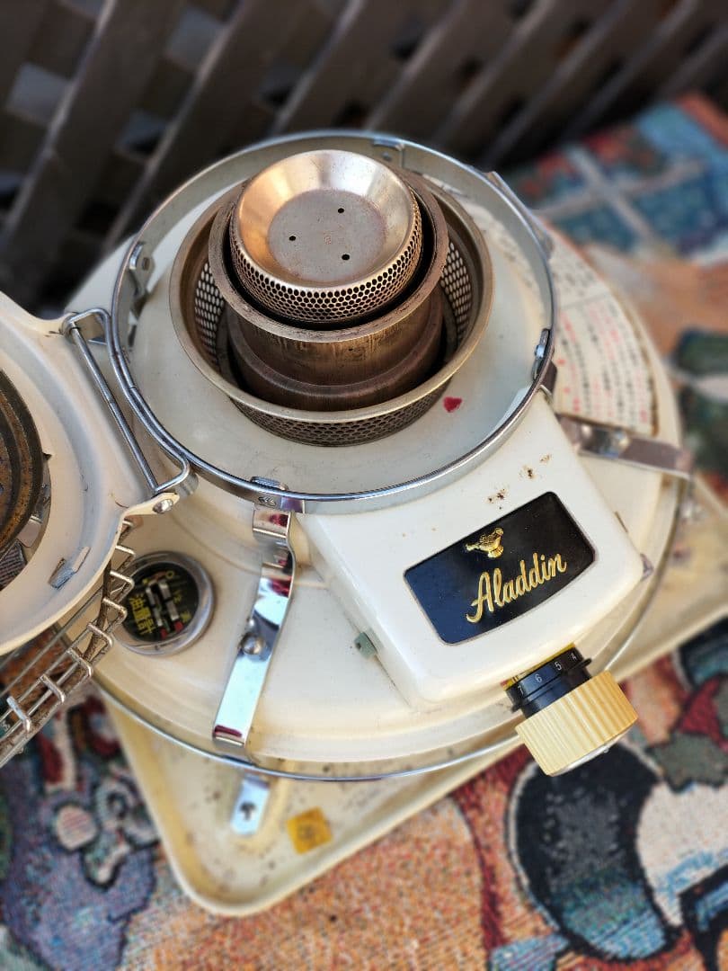 アラジン メンテナンス済。純正芯交換済。取り扱い説明書。ベージュB