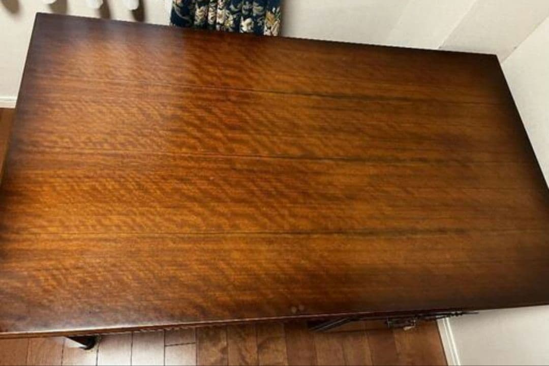 関東圏限定お届け】 karimoku カリモク コロニアル調 書斎机 鍵付