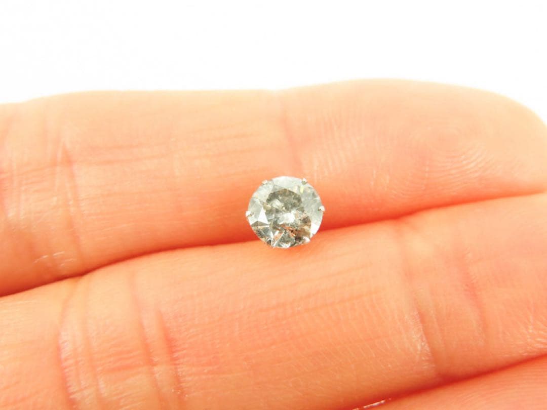 罪*K様 本物保証！Pt900 天然ダイヤモンド 0.6ct 片耳ピアス　プラチ