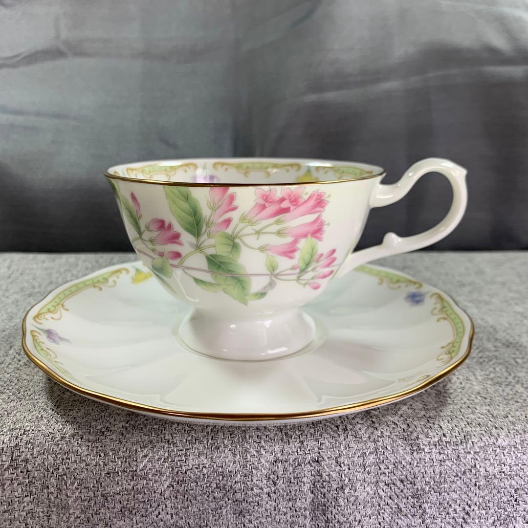 ナルミ シーボルト 絵付ボーンチャイナ コーヒー碗皿 セット 人気