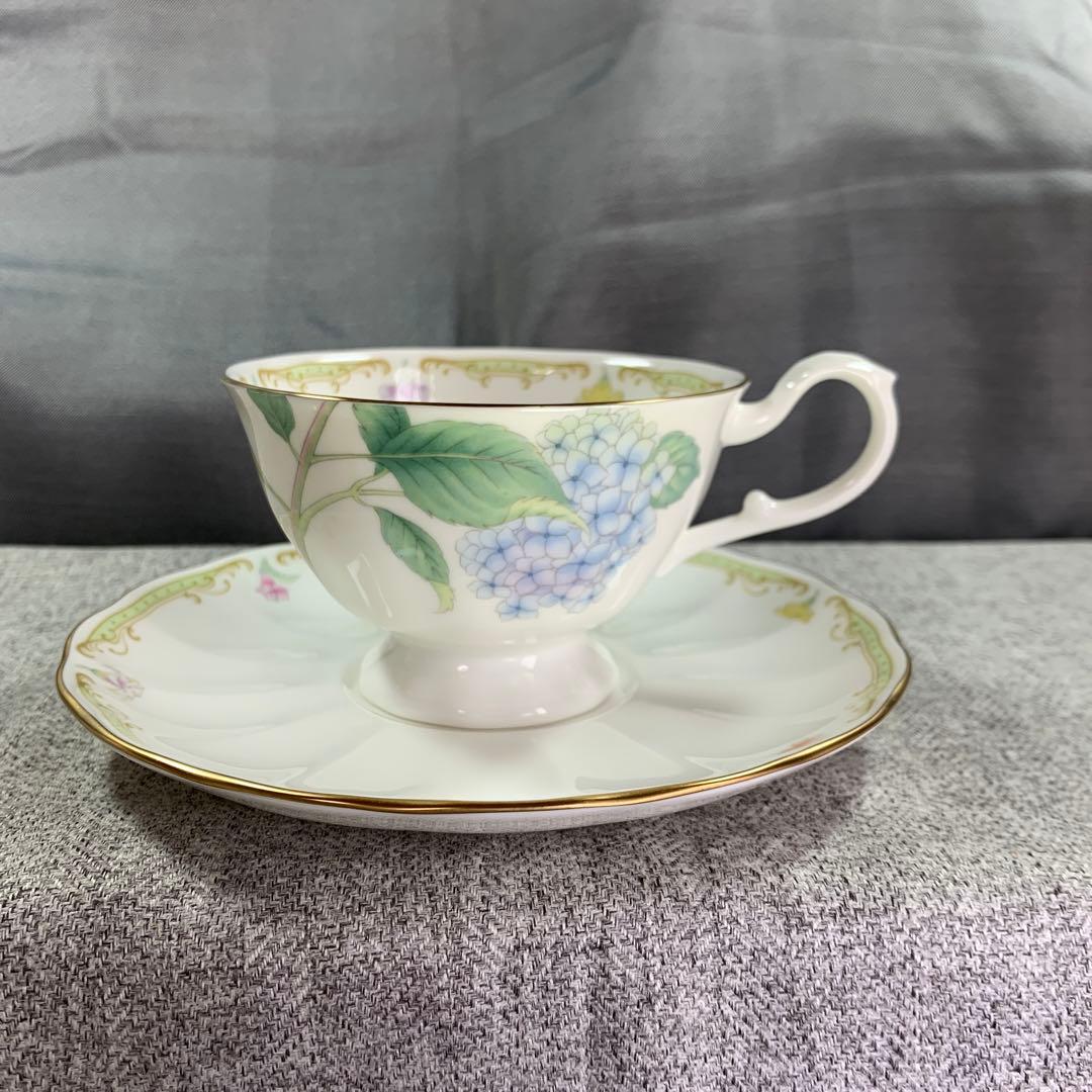 ナルミ シーボルト 絵付ボーンチャイナ コーヒー碗皿 セット 人気