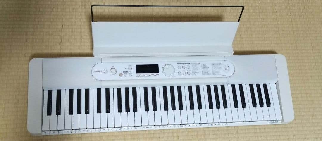 CASIO光ナビゲーションキーボード（LK-526）