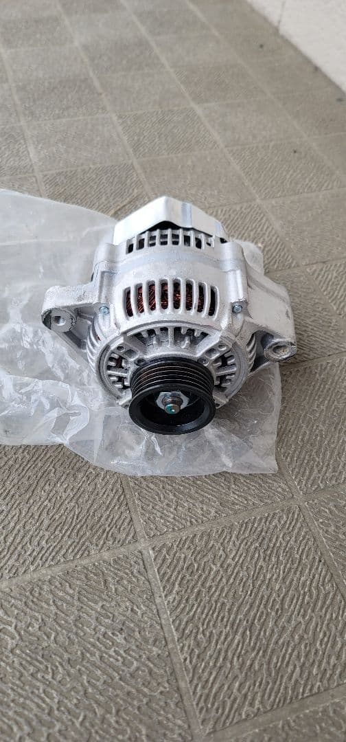 AE86 オルタネーター (リビルド済) AE86 オルタネーター リビルト 27060-16091 トヨタ スプリンタートレノ