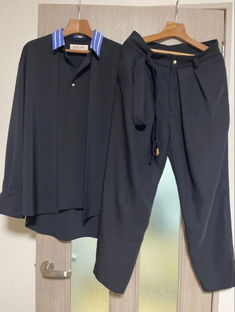 【くはらなさん購入用】CULLNI 黒 クレリックシャツ パンツ セットアップ 過去最多のセットアップアイテムが揃う！CULLNI(クルニ)23SSメンズ