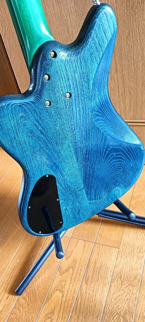 アッシュボディー、限界値下げグラスルーツ　黒夢　人時モデル　出音良好　生産終了品