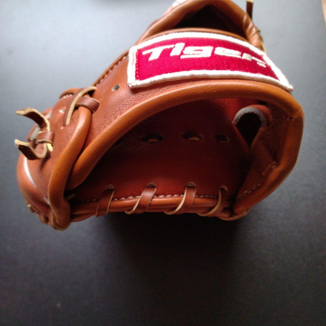 ミツワタイガー グローブ 未使用 タグ付 TIGER DUALDENT 軟式 - メルカリ