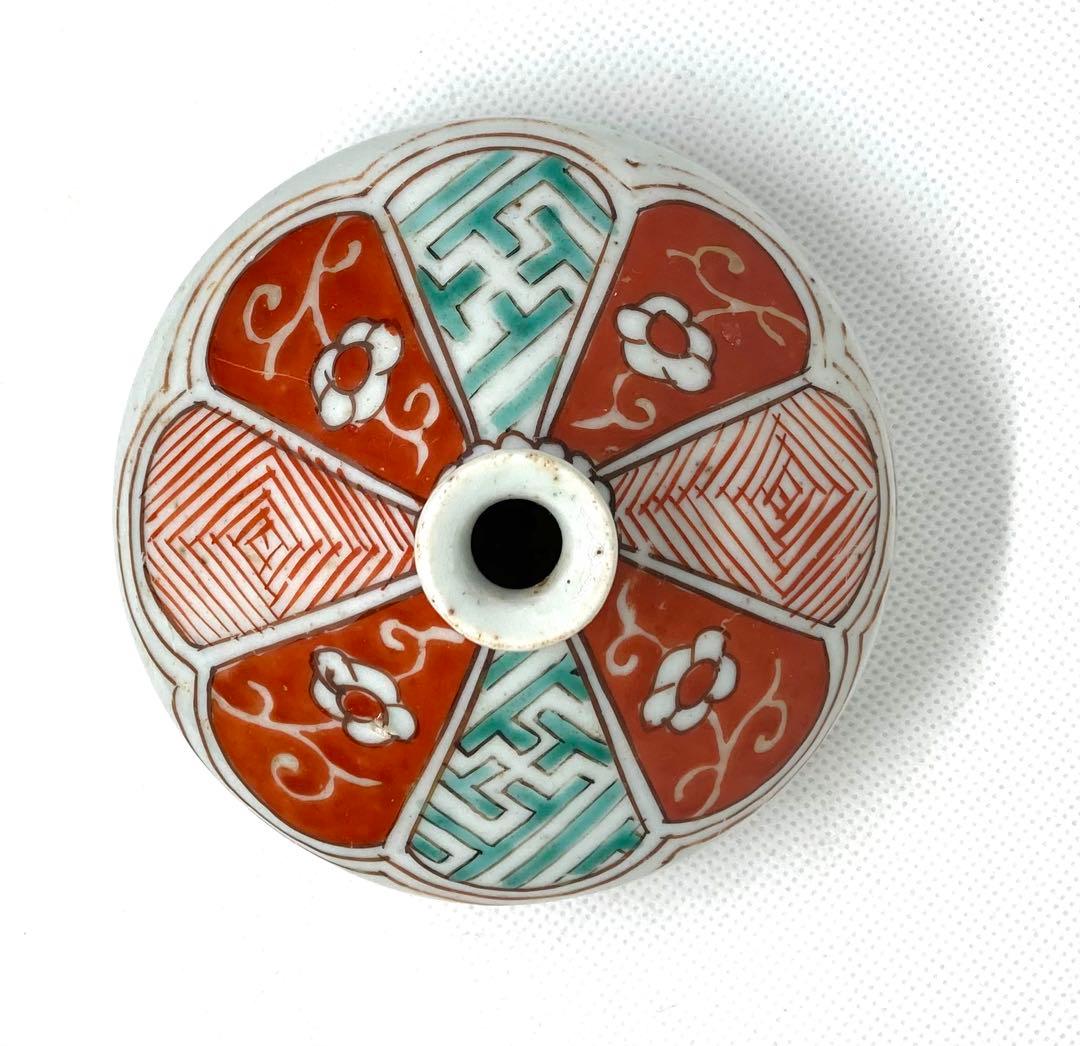 油壺 古伊万里 花と紗綾形紋様油壺 古伊万里 花と紗綾形紋様 油壺 古