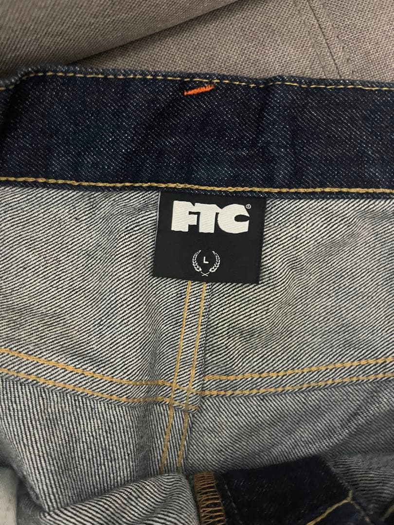 FTC デニムパンツ バギー　EMB -ONE WASH-