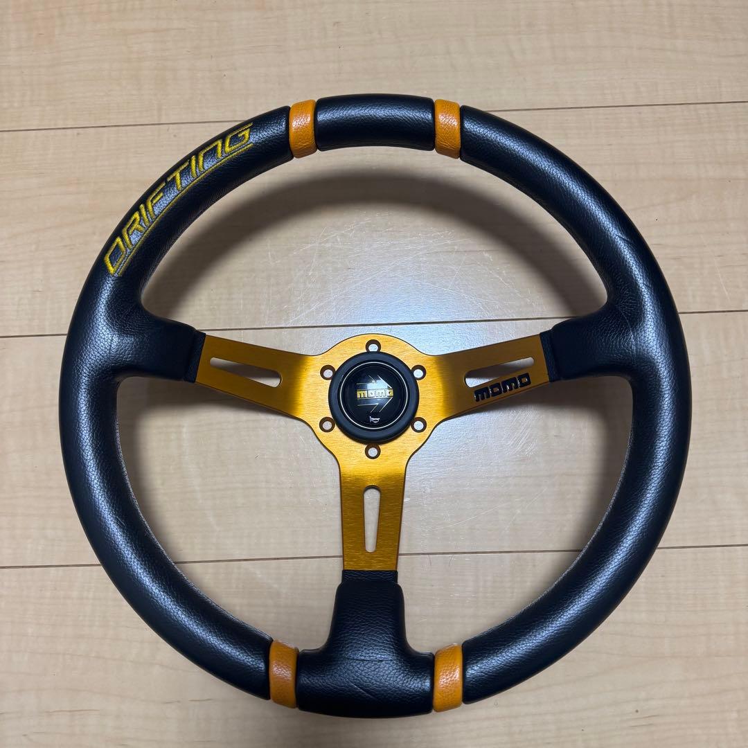 ク*9様 MOMOドリフティングステアリング Amazon | 【直輸入品】MOMO モモ ハンドル ステアリング DRIFTING ド