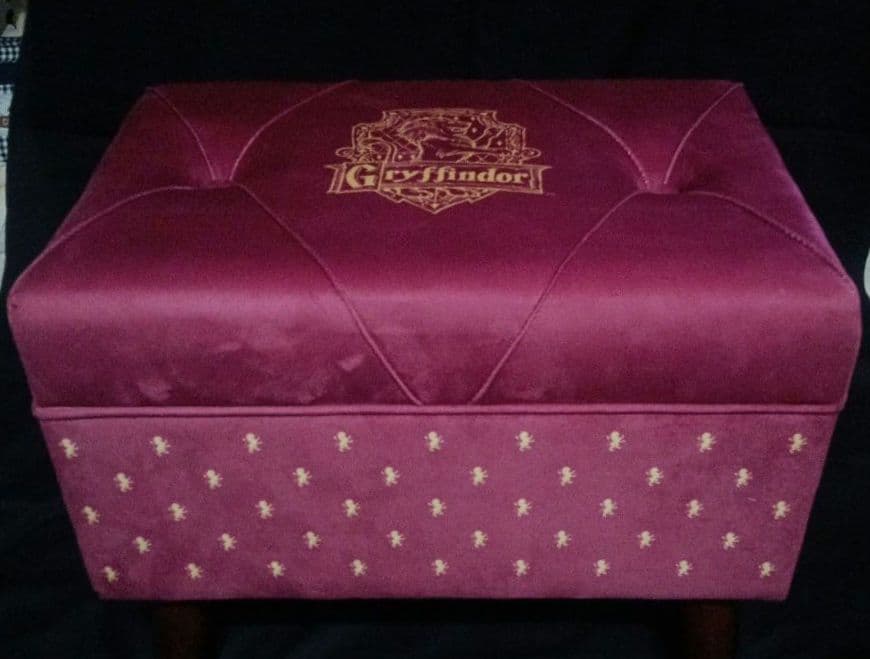 Salut! ハリーポッター 脚付き収納スツール【グリフィンドール