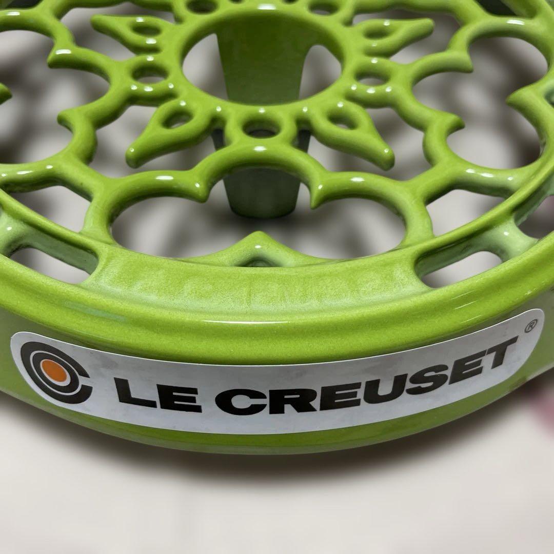 《未使用》LE CREUSET 保温 鍋敷き グリーン 陶器製