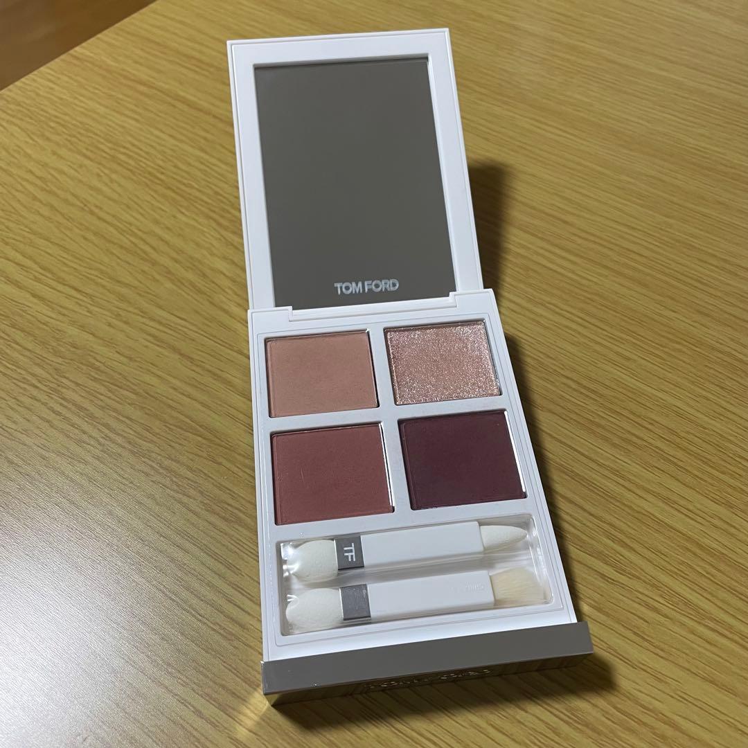 トムフォード　01SNソレイユアイカラークォード　シャレーミンク ソレイユ アイ カラー クォード 01SN シャレー ミンク / TOM FORD